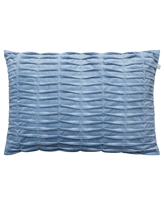 blue velvet cushions