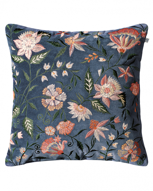 Suri - Sea Blue Multi in the group Cushions / Style / Floral Cushions at Chhatwal & Jonsson (ZCC270141-16V)