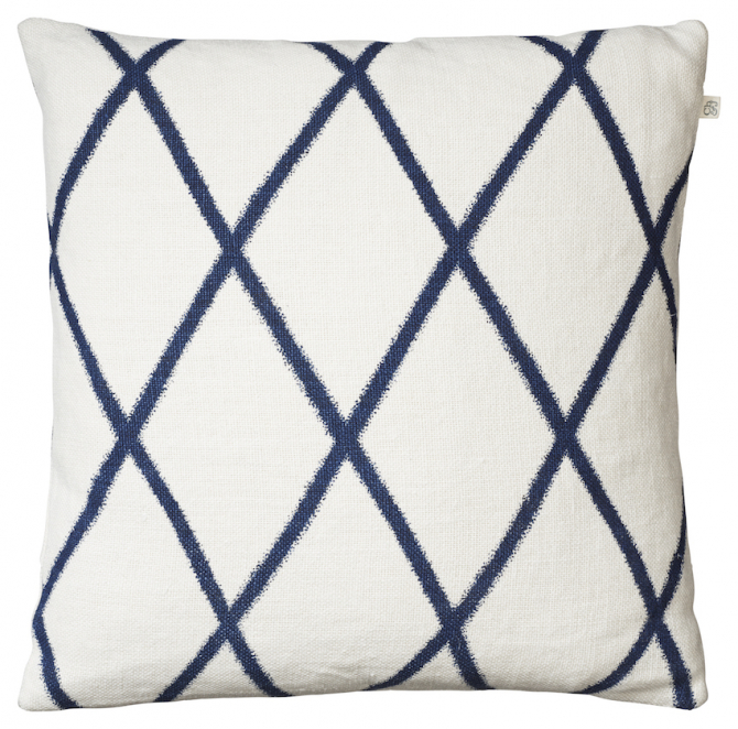 Ikat Orissa - Off White/Blue in the group Cushions / Style / Decorative Pillows at Chhatwal & Jonsson (ZCC740144-5)
