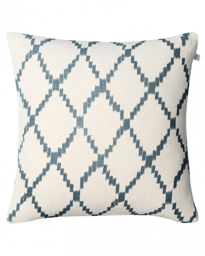 Ikat Kerela - Off White/Blue in the group Cushions / Style / Decorative Cushions at Chhatwal & Jonsson (ZCC100144-1)