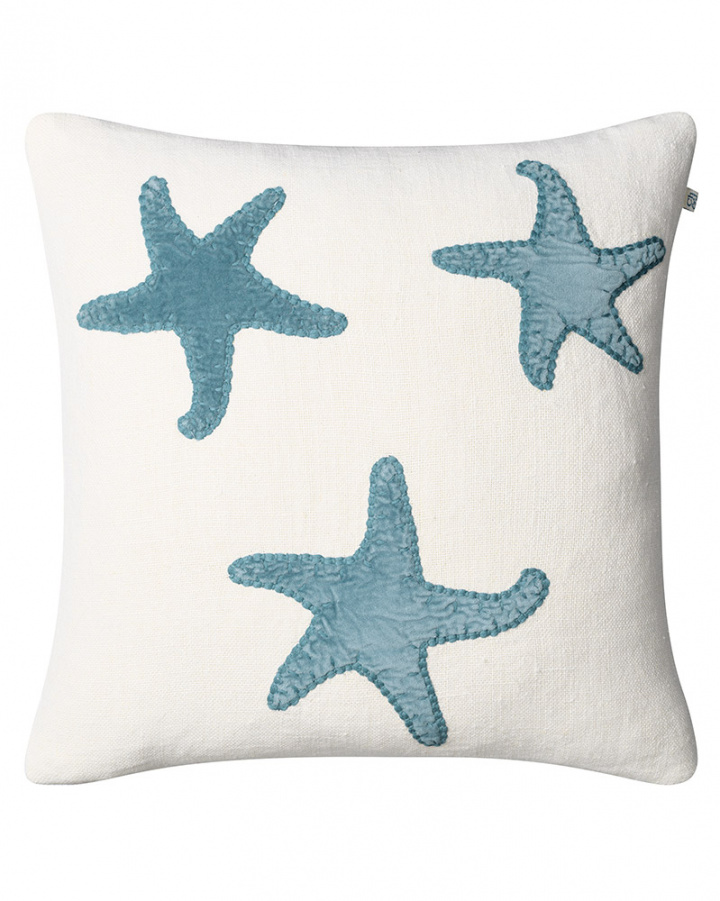 Linen cushion cover with star fishes