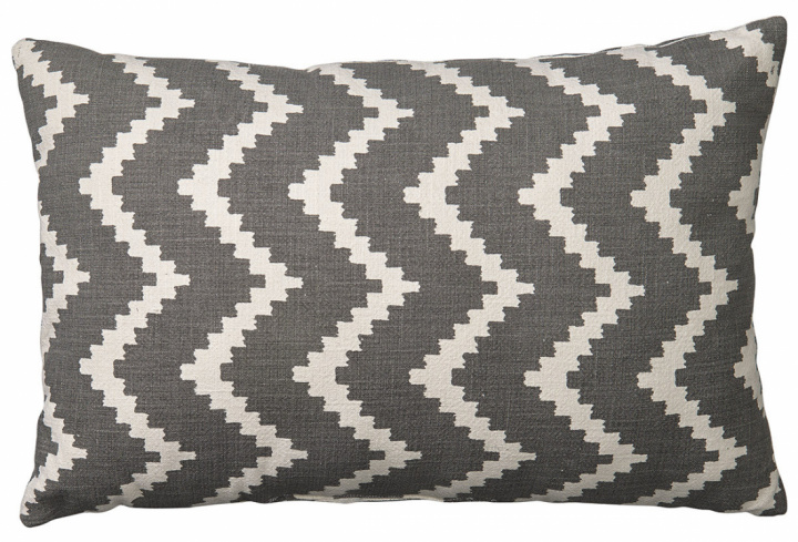 Ikat Sema - Grey/Off White OUTDOOR in the group Cushions / Room / Outdoor at Chhatwal & Jonsson (ZOIC310213-9)